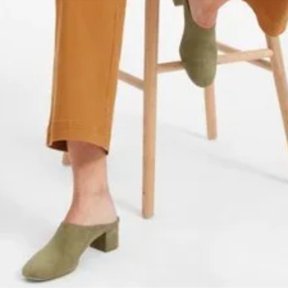 Everlane The Day Heel Olive Green Suede Sz 81/2 - Picture 3 of 10